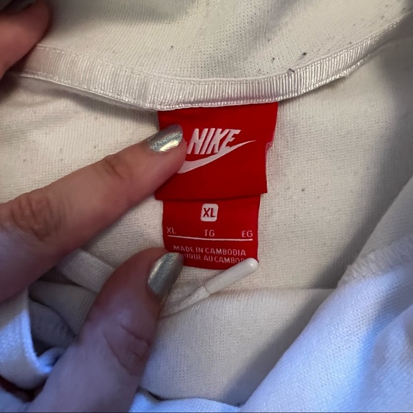 Nike White Cropped Short Sleeve Hoodie - Picture 3 of 4